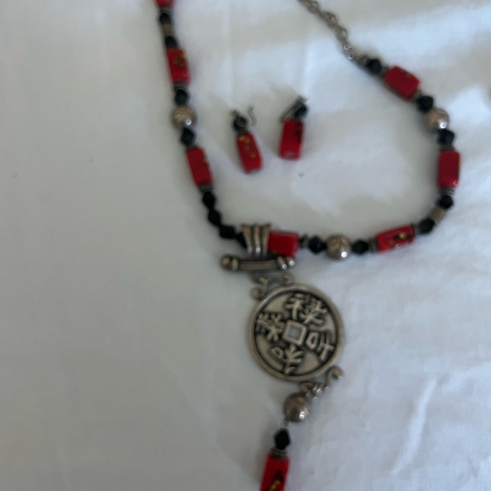 Chico’s costume, jewelry, necklace, and earring set